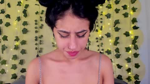 Maira online show from February 4, 11:27 pm