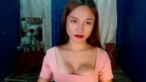 jhen online show from March 13, 3:43 am