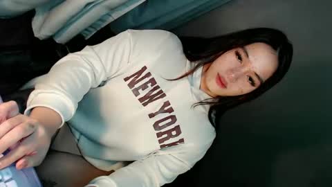 MERA DONT FORGET TO FOLLOW ME AND GIVE ME THUMBS UP online show from December 12, 1:28 pm