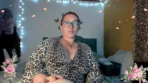 Snapshot of nata_paris chatting on February 19, 2:55 am Natalia online show from February 19, 2:55 am