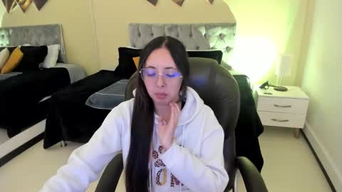Snapshot of nata_velvet chatting on October 19, 2:33 pm Nata online show from October 19, 2:33 pm