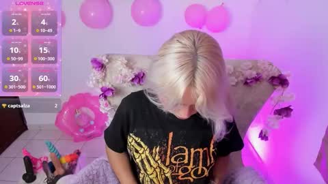 Nataliua Henao online show from November 20, 3:31 pm