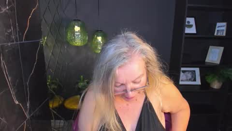 Snapshot of natalicloud chatting on October 23, 3:02 pm NataliCloud online show from October 23, 3:02 pm