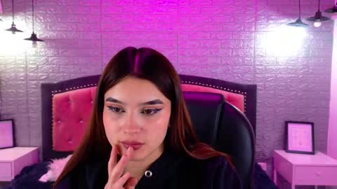 natalie  online show from September 15, 2:46 am