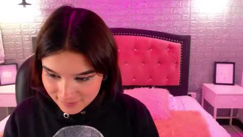 natalie  online show from September 18, 2:59 am