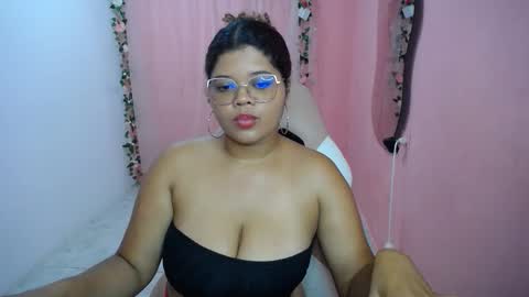 natalie_tits1 online show from October 29, 9:37 pm