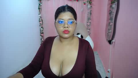 Snapshot of natalie_tits1 chatting on September 19, 8:56 pm natalie_tits1 online show from September 19, 8:56 pm