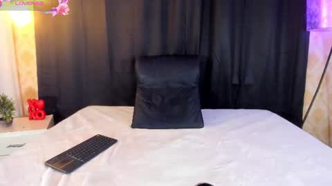 NATALIE online show from June 23, 1:06 pm