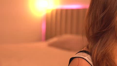 Snapshot of nataly_05 chatting on January 9, 1:29 am anatalybee online show from January 9, 1:29 am