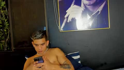 natan_77 online show from February 15, 5:09 am