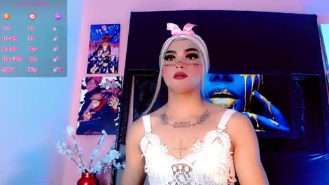natasha_clifford online show from May 16, 9:02 pm