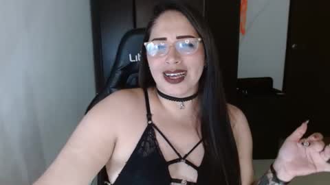 Natasha Smithe  online show from October 17, 1:31 am