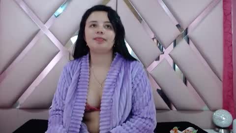 nathaly low online show from November 6, 3:09 am