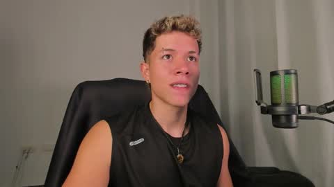 Nathan online show from January 8, 8:04 pm