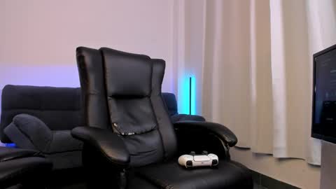 Nathan online show from October 2, 11:36 pm