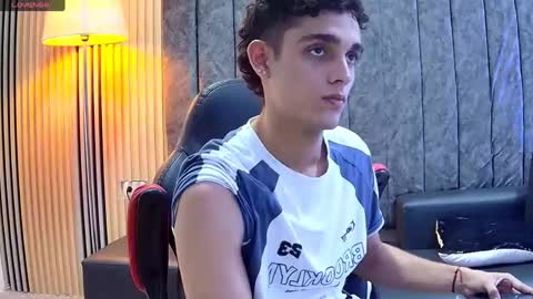 nathan_shimmer online show from May 15, 4:21 am