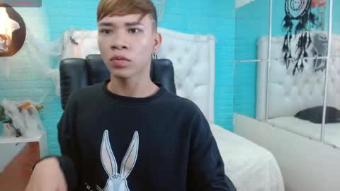 nathanclay online show from November 2, 3:28 am