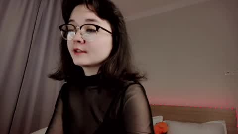 natsumi18 online show from May 29, 4:43 am