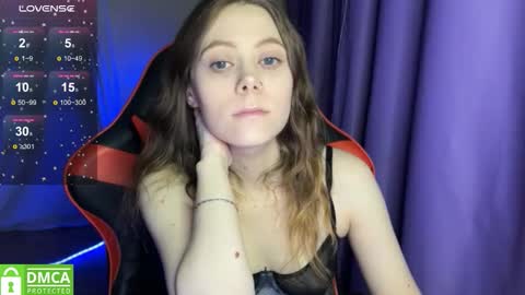 natural_babe666 online show from October 11, 10:24 pm