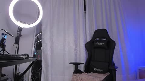 Sophia online show from February 28, 9:19 pm