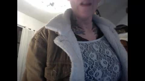 naturalbornsinfull online show from March 16, 4:04 am