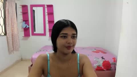 naty_lan online show from October 9, 2:33 pm