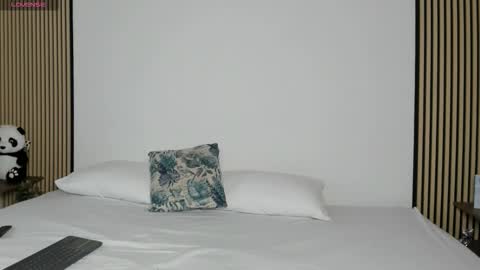 naty_model25 online show from October 16, 9:13 pm