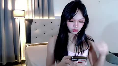 itsyourgirl kiara online show from May 19, 11:50 am
