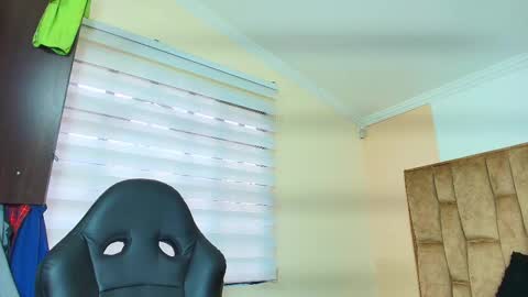 Kitten online show from September 24, 11:39 am