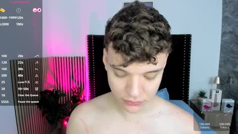 Snapshot of naughty_twink_ chatting on October 23, 12:17 pm Noah online show from October 23, 12:17 pm