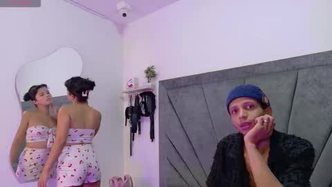 naughtyfusion_os online show from February 9, 12:42 pm