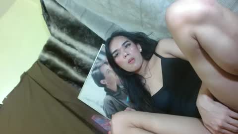 naughtykirsten online show from March 3, 12:15 am