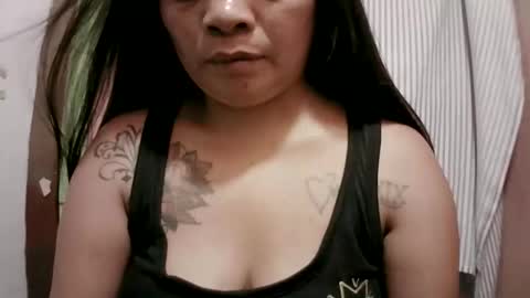 naughtymom_33 online show from April 8, 3:48 pm