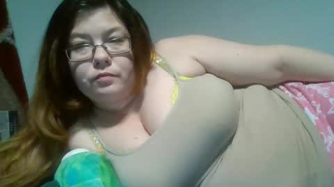 Snapshot of naughtynatalie1988x chatting on October 28, 9:38 pm Natalie online show from October 28, 9:38 pm
