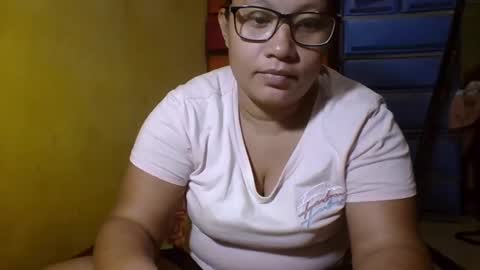 naughtypinay08 online show from September 15, 2:18 pm