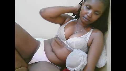 naughtyqueen online show from November 19, 1:38 am