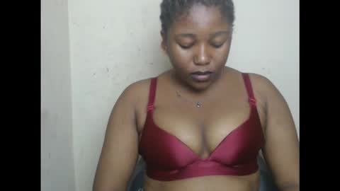 naughtyxpussyx online show from September 24, 8:37 pm