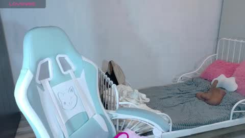 sabrina online show from April 6, 5:30 am