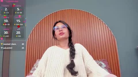 Naye  online show from November 30, 7:15 am