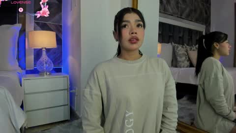    online show from May 12, 11:08 am