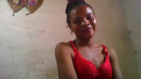 Nayla online show from February 1, 8:33 am