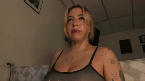 nazzz10 online show from May 9, 3:18 pm