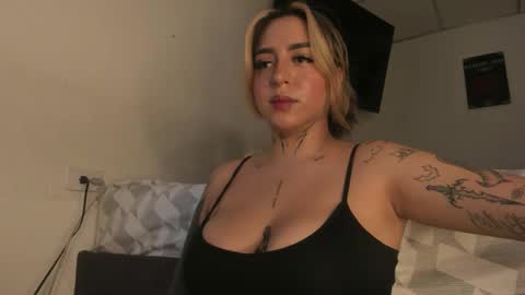 nazzz10 online show from May 10, 3:18 pm