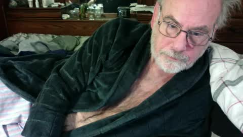 nedddludd online show from December 8, 12:24 am