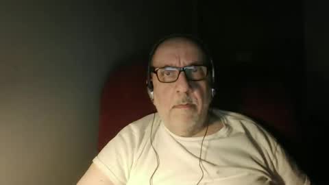 Tom online show from April 23, 1:24 am