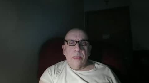 Tom online show from June 25, 2:08 am
