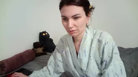 nefertiti_queen online show from March 23, 10:04 pm