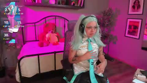 Neko Mochi online show from July 22, 4:31 pm