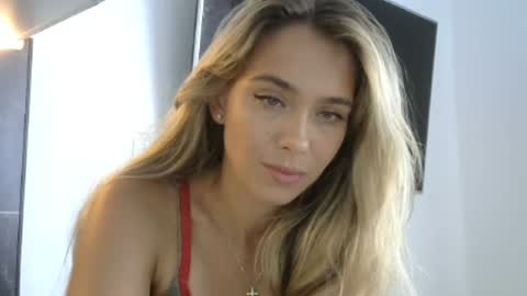 nelly_fortu online show from August 2, 11:45 am