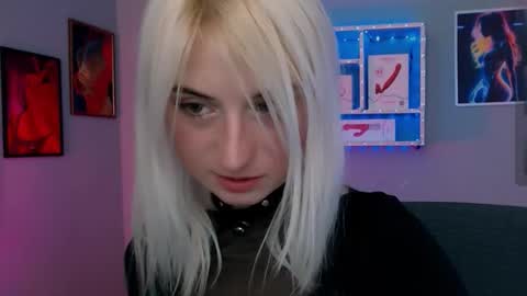 Nensy online show from January 31, 9:12 pm